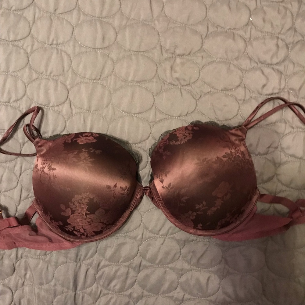 Victoria’s Secret 36DD Push up Bra